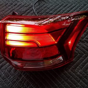 Mitsubishi Outlander Tail Light